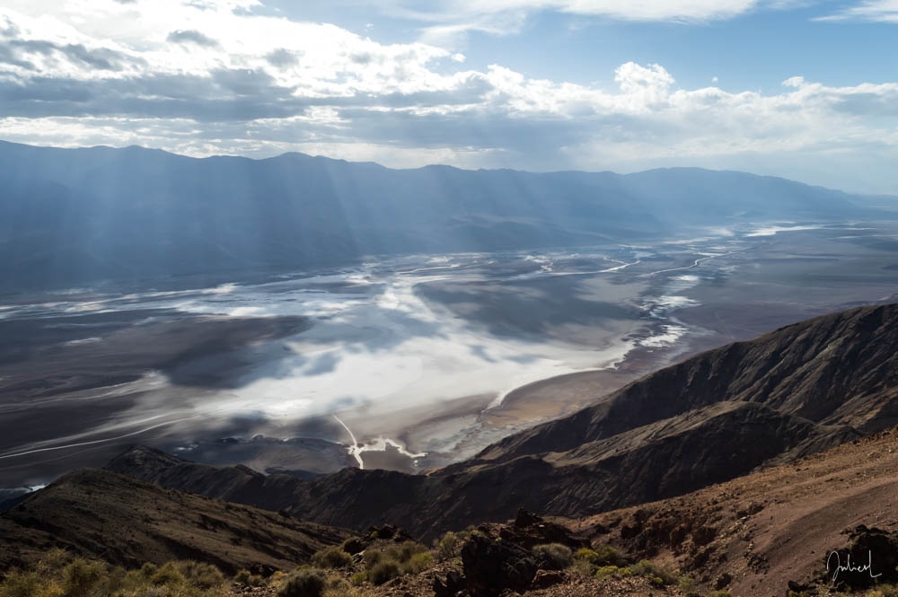 Bring the light in the deadliest valley, Death Valley, USA