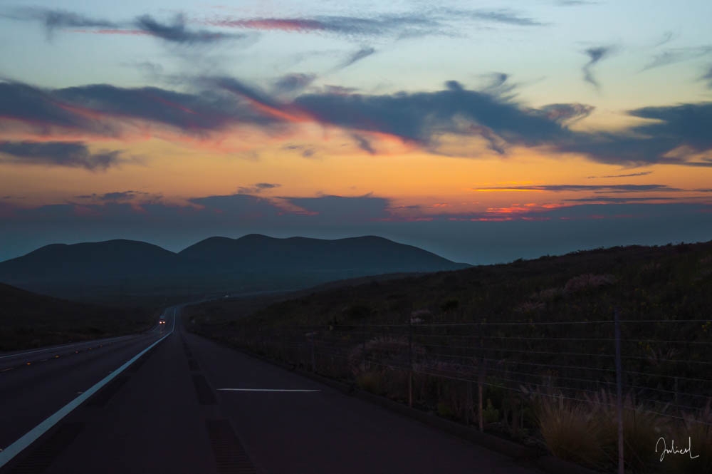 Painting the sky, Mauna Kea, Hawaii, USA